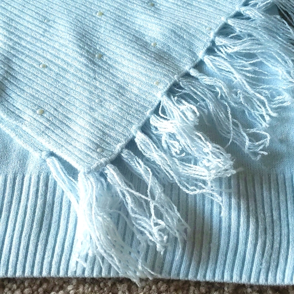 Sweater & Scarf - Picture 9 of 17